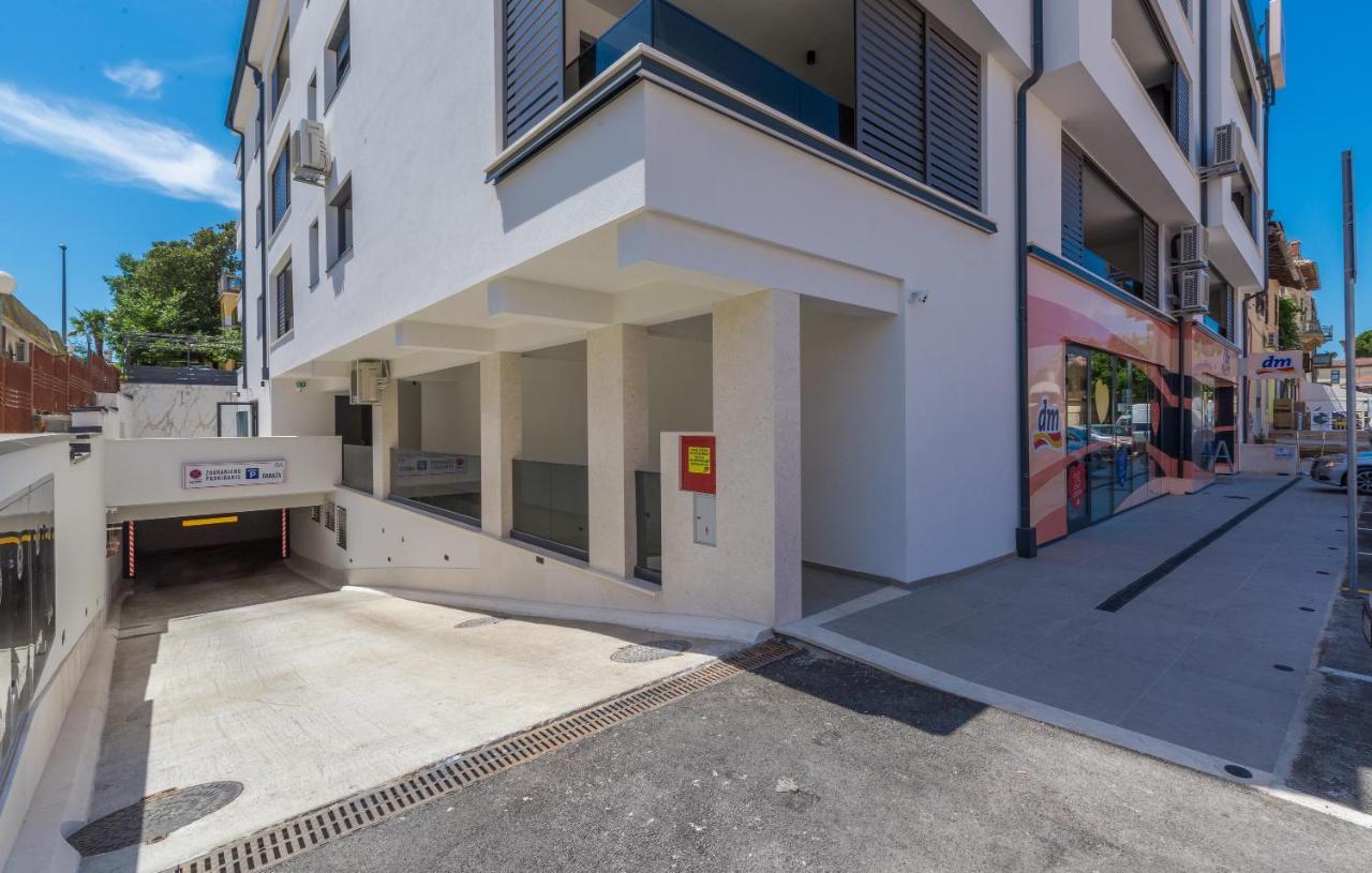 Val Di Bora Appartement Poreč Buitenkant foto